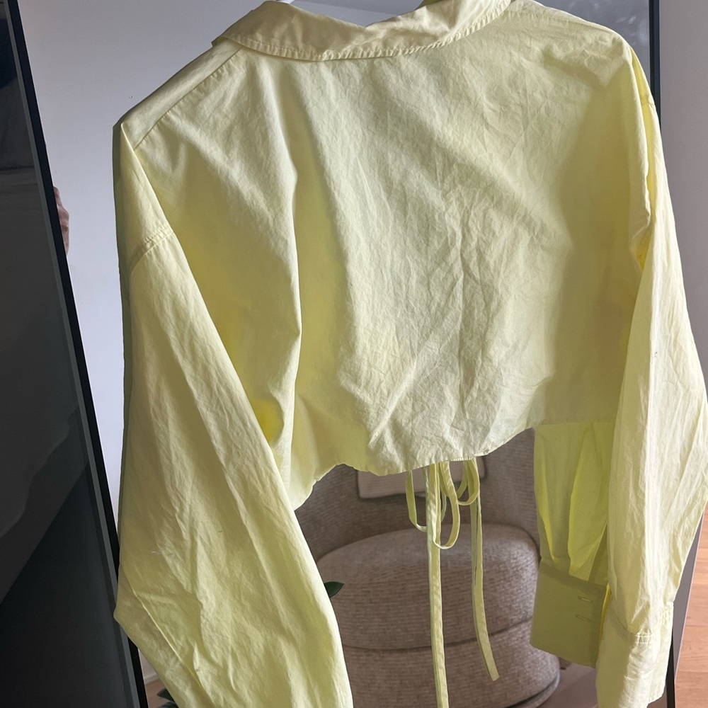 Yellow Tie-Front Crop Top - Picture 2 of 2